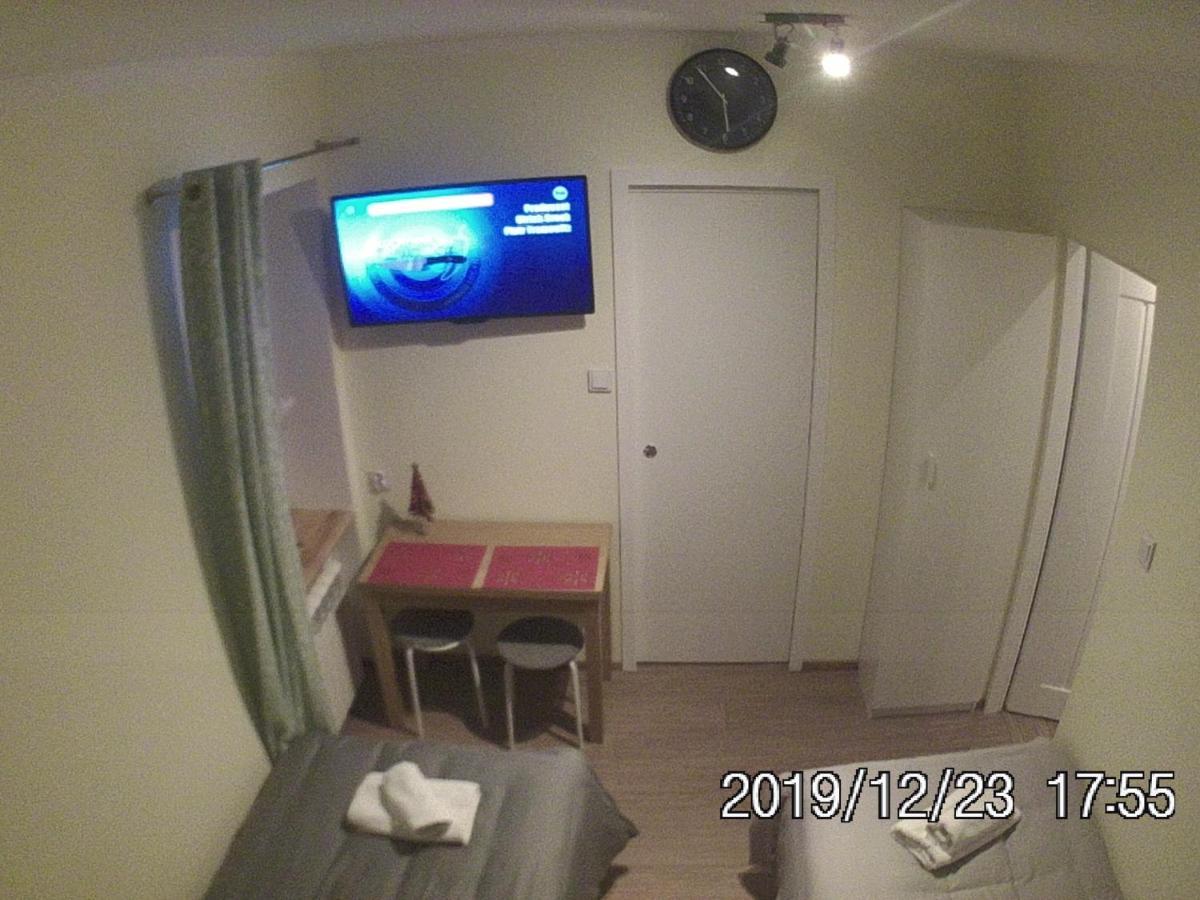 Brwinow阿玛奇布纹诺旅馆公寓 外观 照片